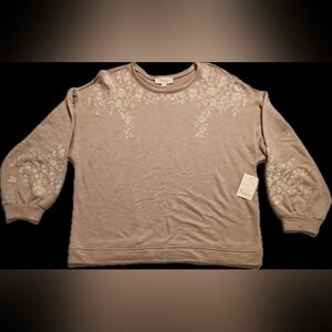 Westbound Women's Sweater with Floral Details - Cream